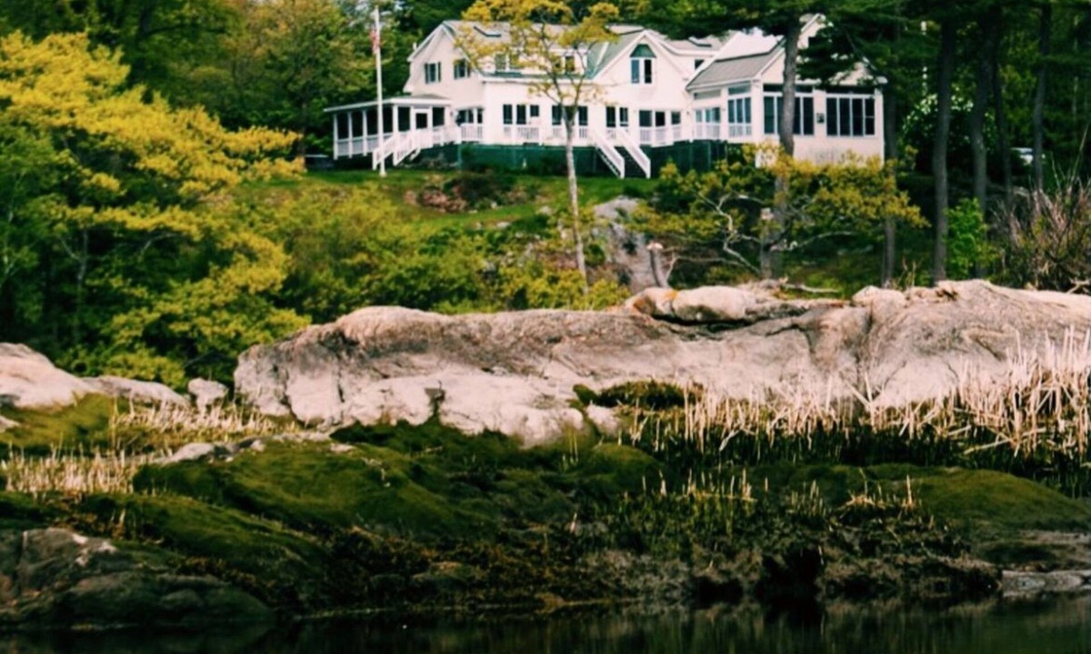 Woolwich House | Maine waterfront home, with hot tub and dock access, 1 mile from downtown Bath.