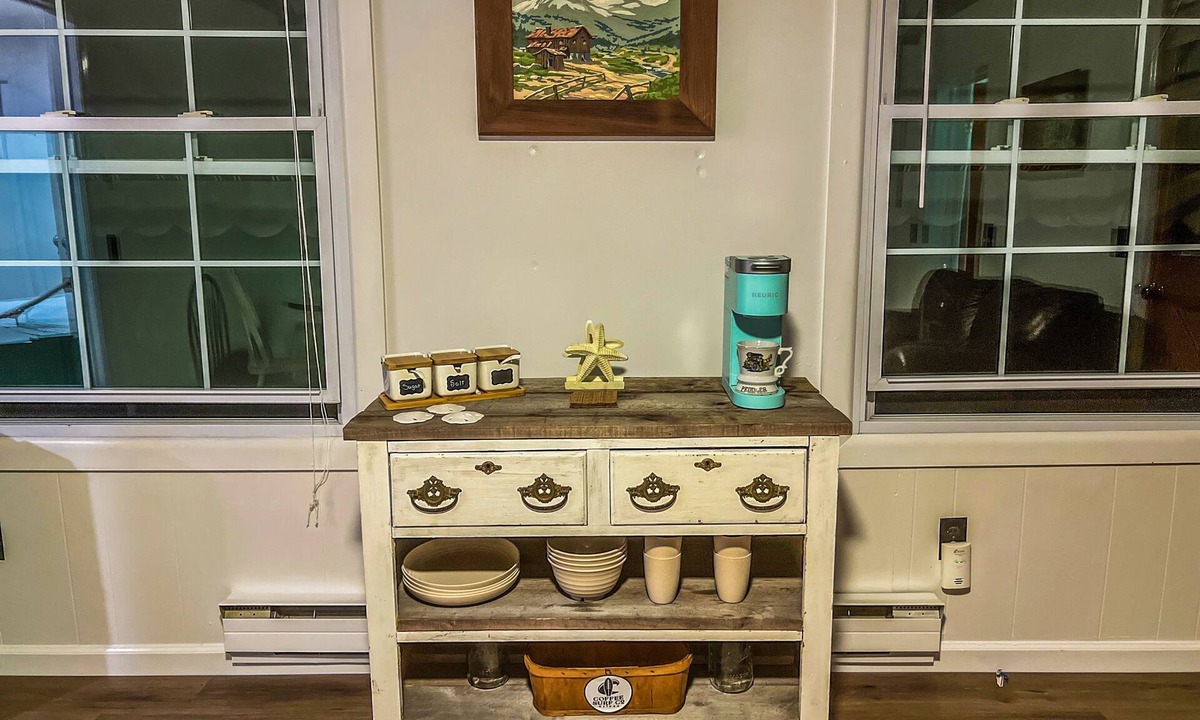 Manasquan House | Manasquan Park farm and beach retreat Pool, beach and attractions