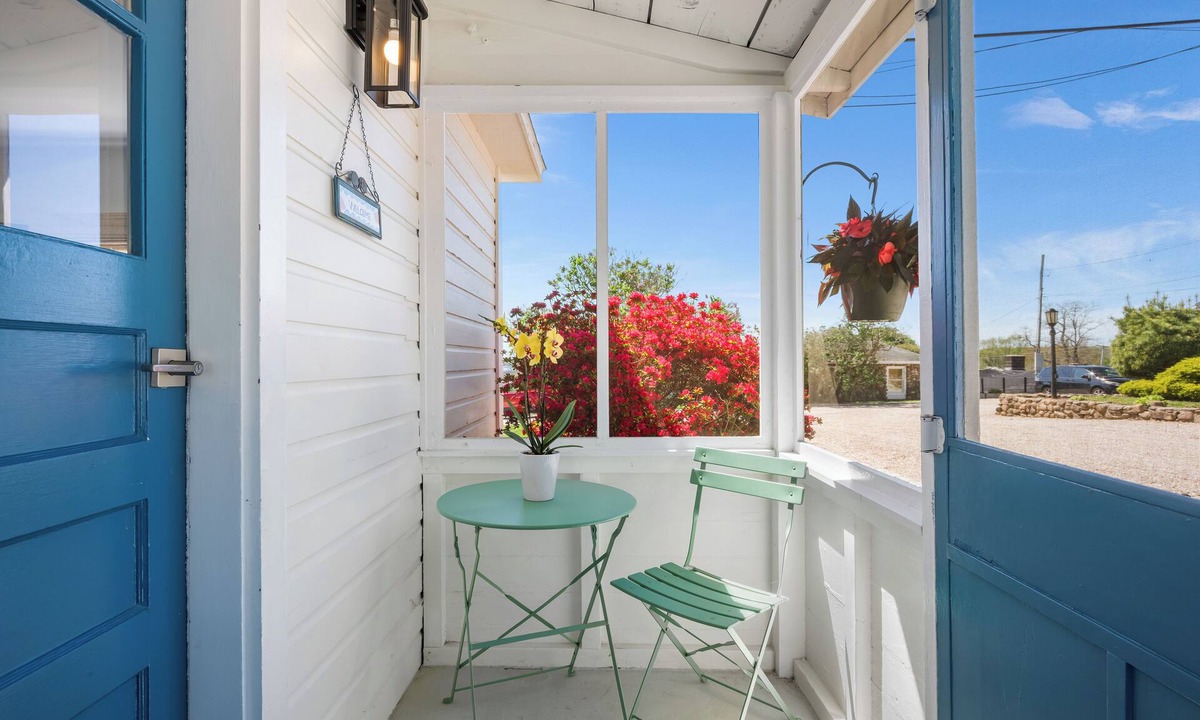 Waterford Hotel | Marina Bay Cottages