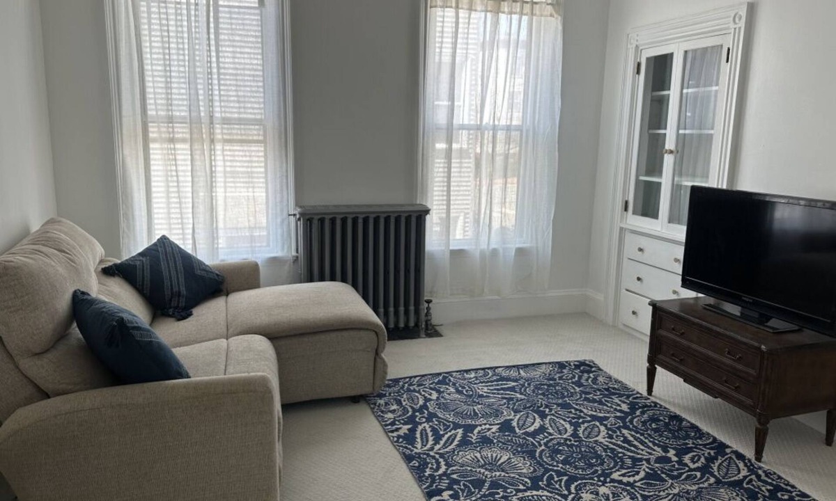 Munjoy Hill Apartment | Marvelous 2-bedroom apartment in Portland