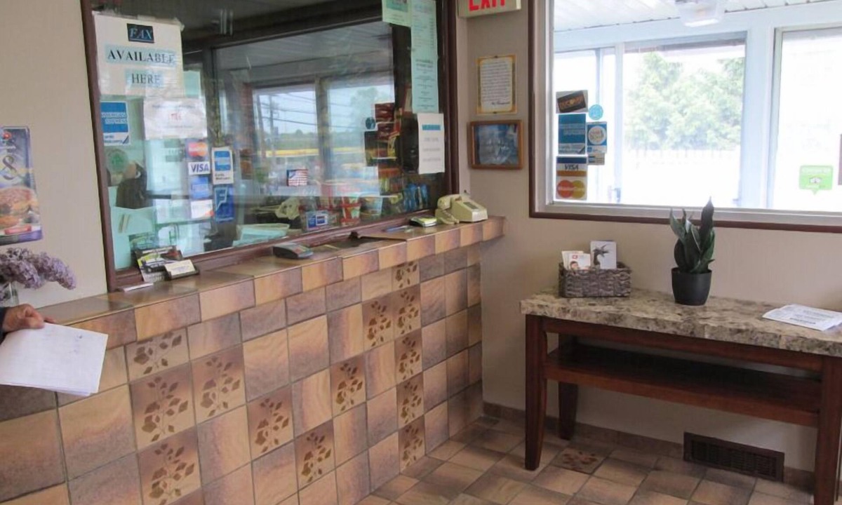 Milford Hotel | Mayflower Motel Milford