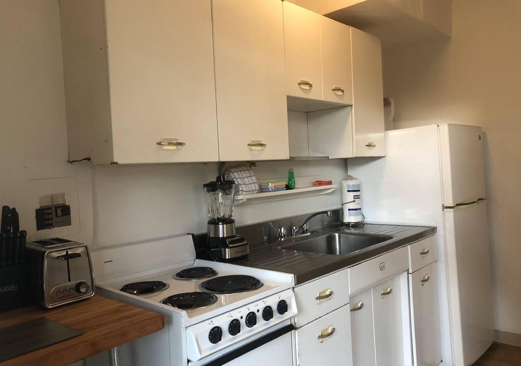 MIT Apartment | Memorial Drive 30 Day Rentals Two Bedroom
