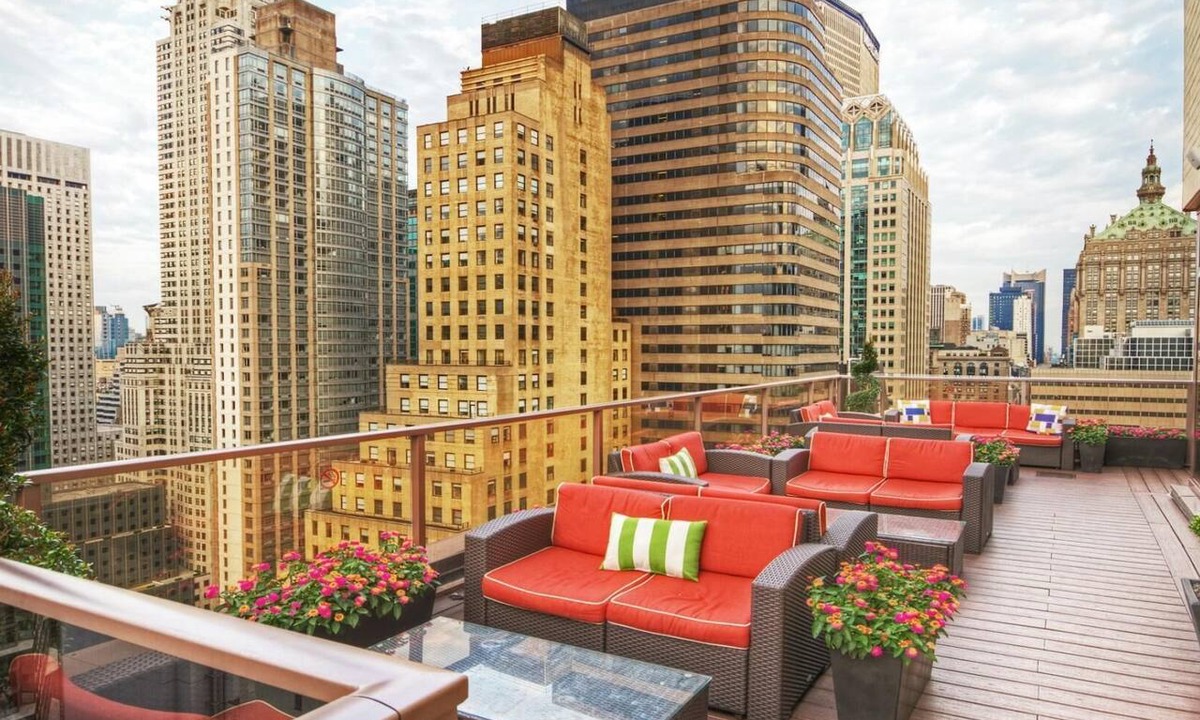 Midtown East Resort | Midtown NYC Studio at Wyndham Midtown 45 – Steps to Grand Central & Fifth Ave