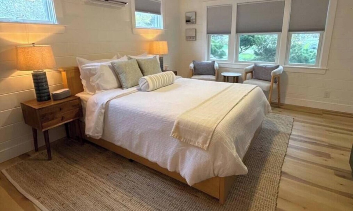 Westerly Condo | Mile to Beach and Downtown Renovated Coastal Studio