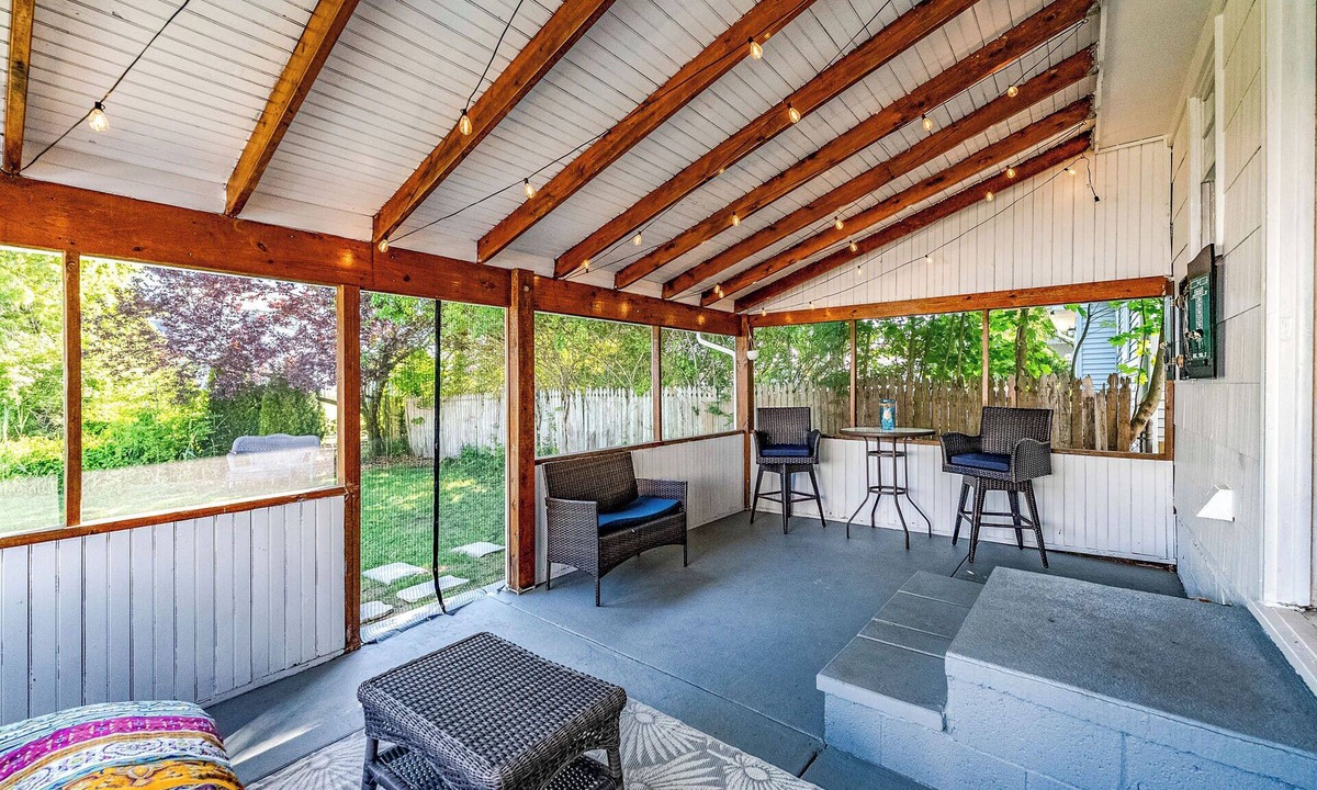 Somers Point House | Minutes to OCNJ Beaches Screened Porch Bay Views Prime Location