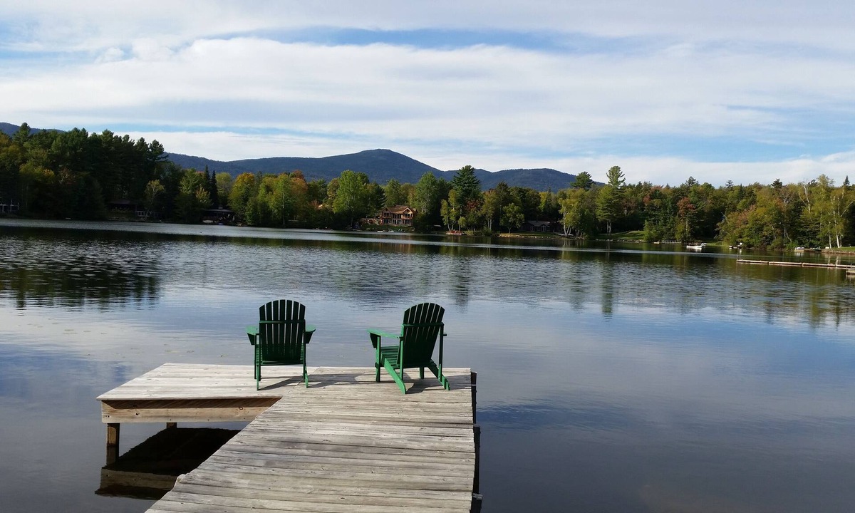 Lake Placid House | Mirror Lake Waterfront with Mountain and Lake Views, Sleeps 10. permit # 200031
