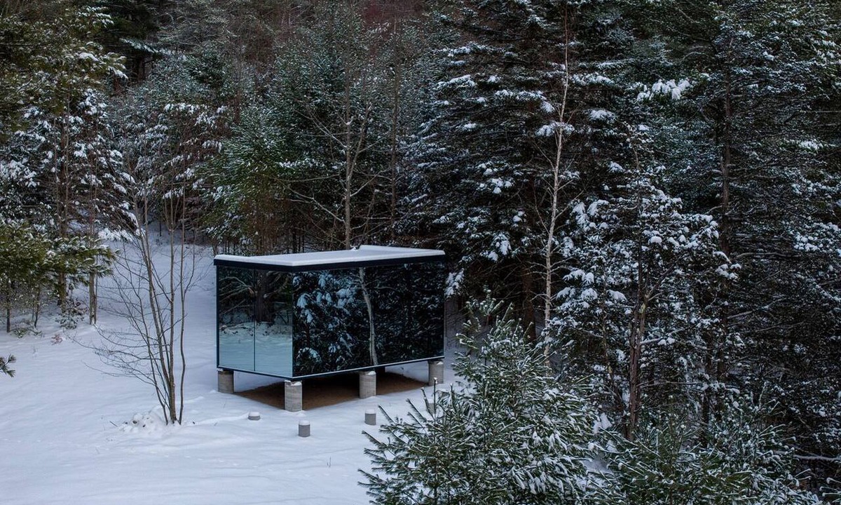 Au Sable Forks Cabin | Mirrored Glass Cabin with Firepit & Forest Views in Au Sable Forks, New York