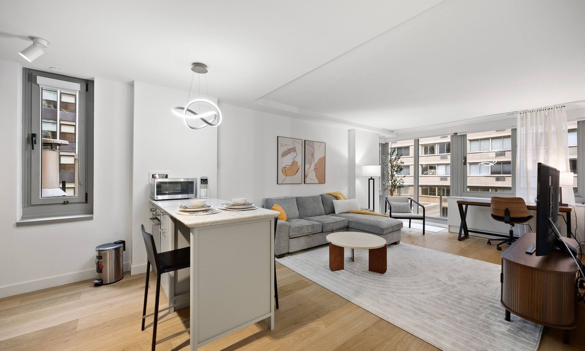 Turtle Bay Condo | Modern 1BR in Heart of NYC