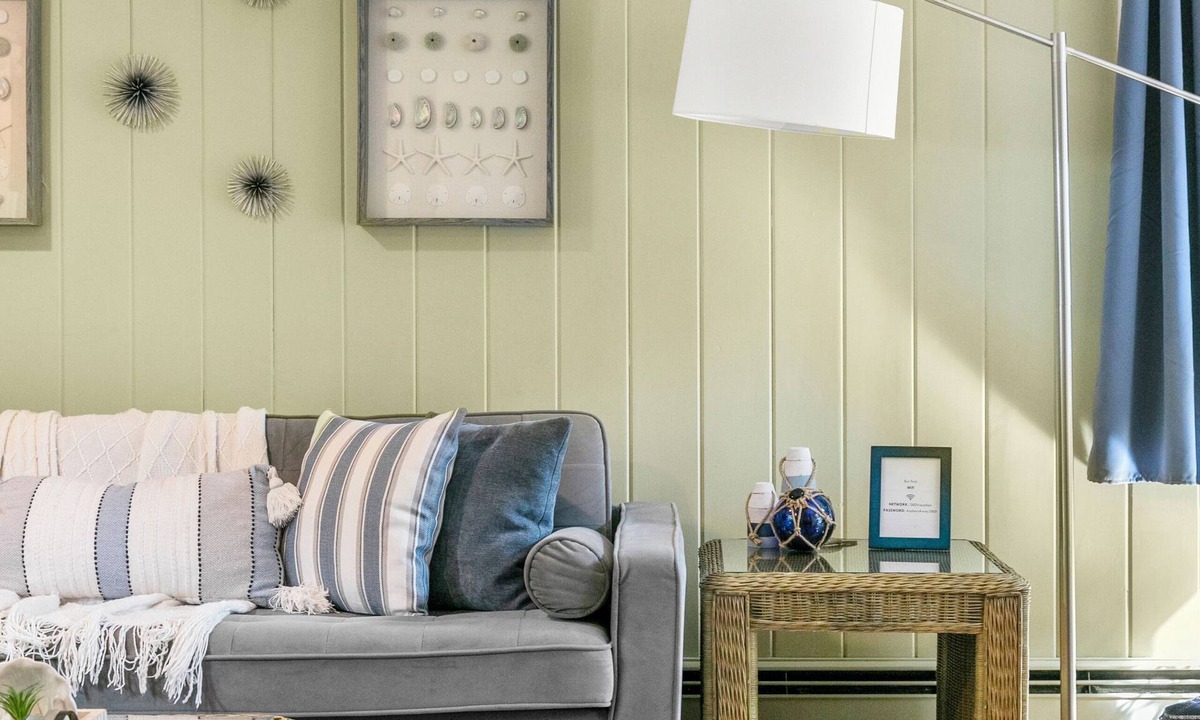 South Yarmouth House | Modern Beach & Pond Getaway; Heart of Cape Cod