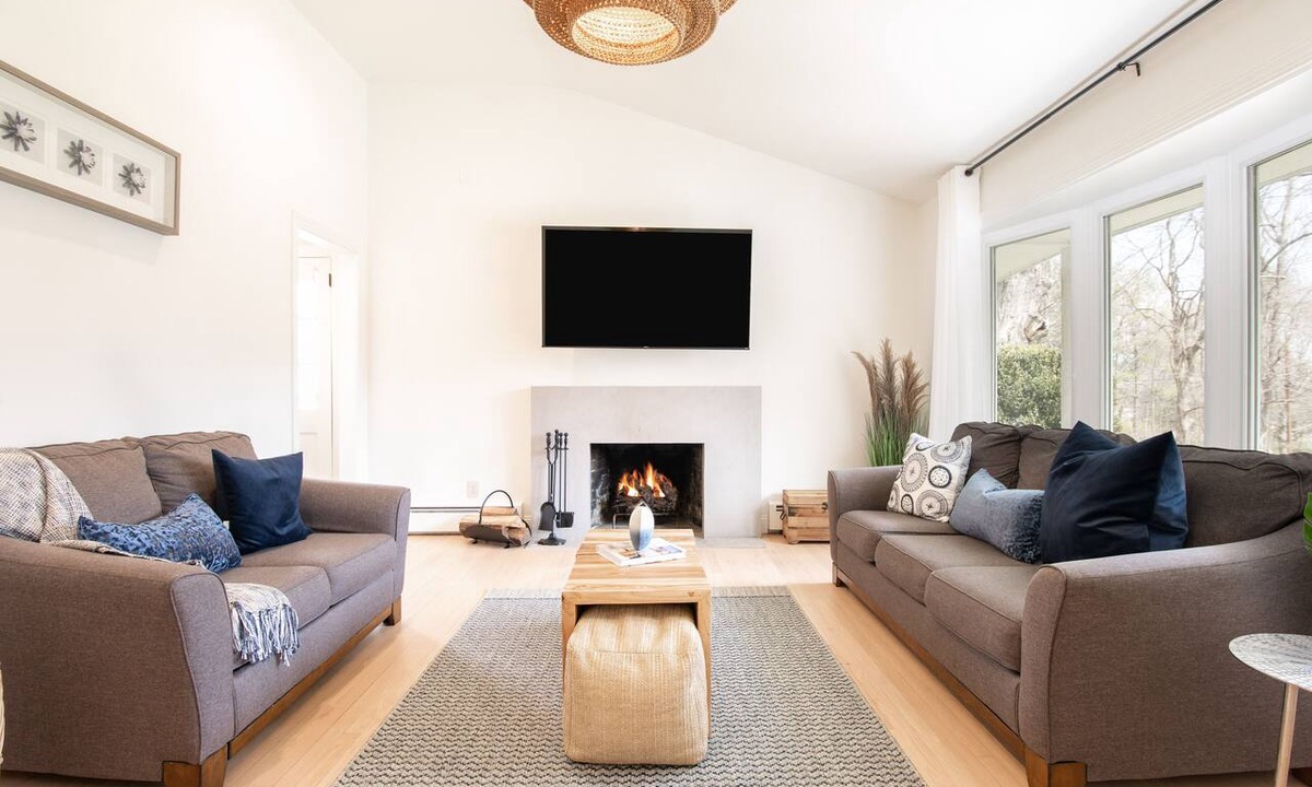 Danbury House | Modern Boho Retreat