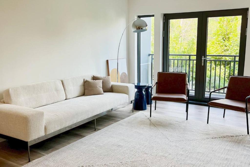 Quincy Apartment | Modern Furnished Apartment in Heart of Quincy