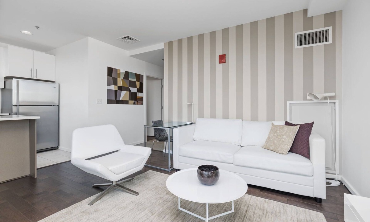 East Cambridge Apartment | Modern One Bedroom in Kendall Square