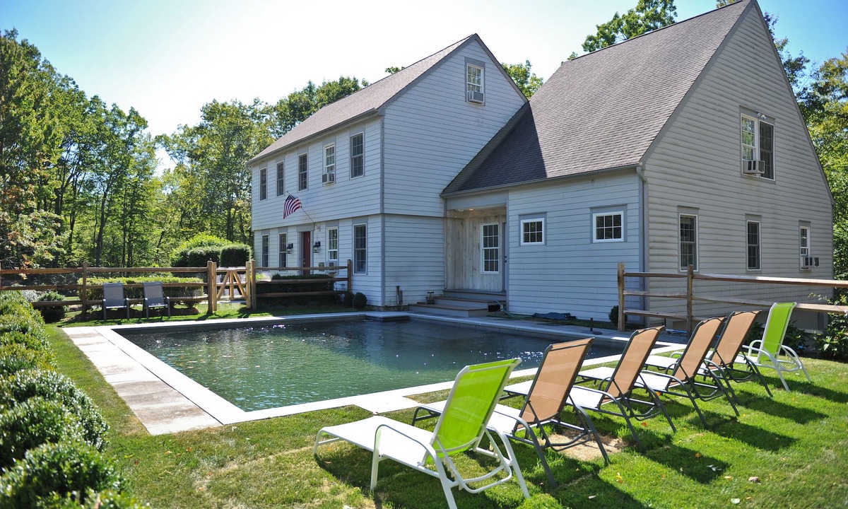 Roxbury House | "MOOSEHORN" 1.5HrsNYC, Best Town, Restaurants, Shopping - Heated Pool PoshPadsCT