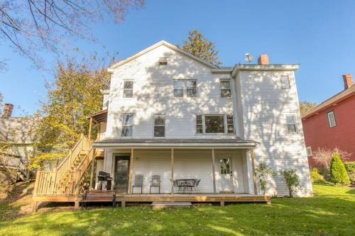 Housatonic Apartment | Morgan's Millhouse (Front)