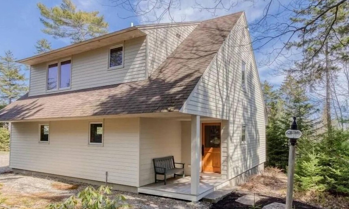 Boothbay Harbor House | MORNING SUN | COUPLE`S RETREAT | WATERFRONT | PRIVATE BEACH