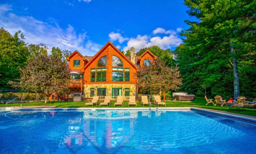Wilmington House | Most Luxury 7000 Sq ft Log Estate with Swimming Pool, Hot Tub, Sauna, Game house