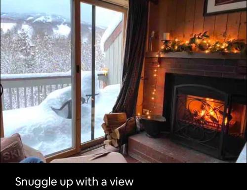 West Dover Apartment | Mount Snow Chalet Loft Condo With VIEW !