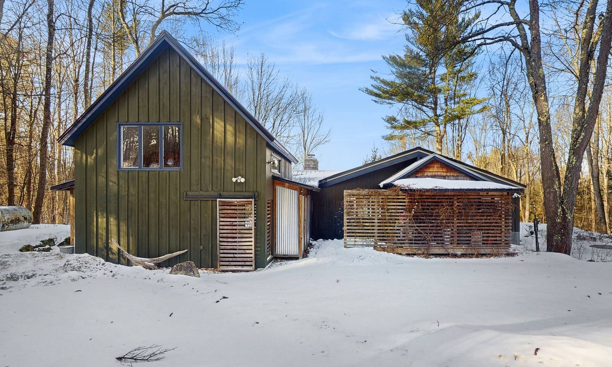 Stowe Hollow House | Mtn-view home with private hot tub, deck, outdoor shower, grill, & wood stove