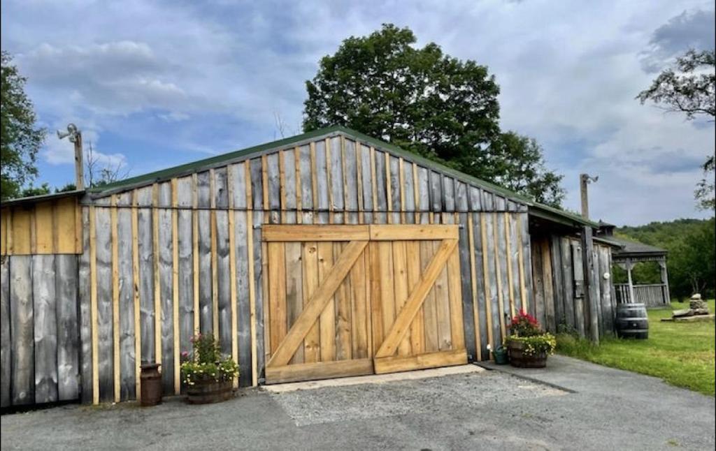 Livingston Manor House | Namaste Catskill - Get Away From it All!