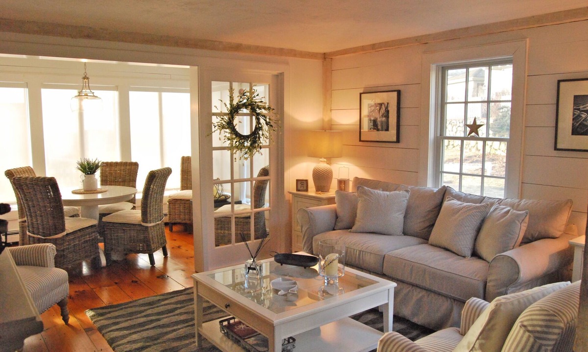 Mashpee Cottage | Nantucket Style Renovated Cottage-Ocean Views-Steps to Private Beach-CENTRAL AC!