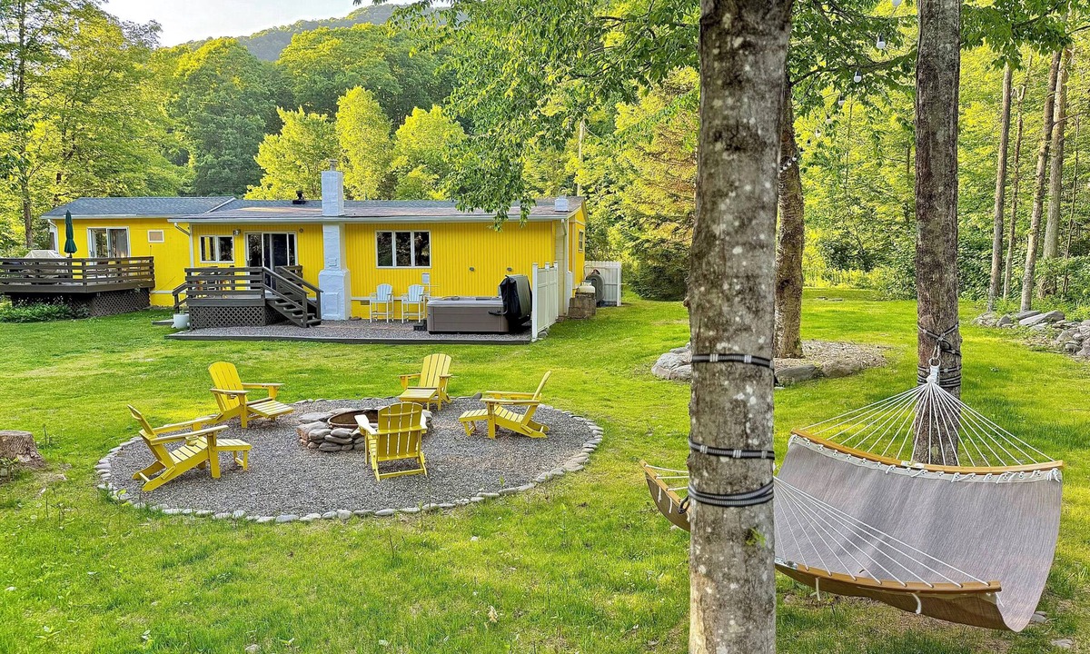 Lanesville House | Nemandua Catskill: Hot Tub + Fire Pit + Pool Table + EV