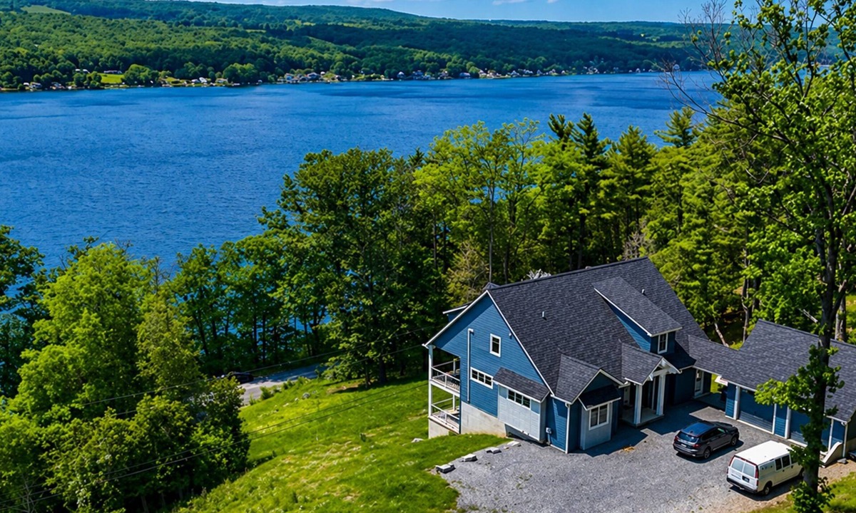 Town of Jerusalem House | NEW Build Keuka Lakefront | Sleeps 16 | Dock/Kayak