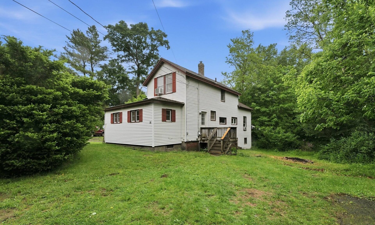 Amherst Center House | NEW! Chef's Kitchen Family Basecamp Amherst