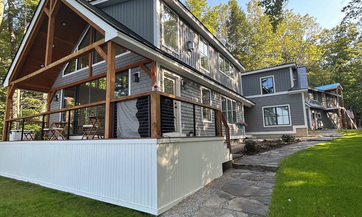 Harrison House | New Construction Home & Guest House on Long Lake 5 bedrooms, 3.5 Baths