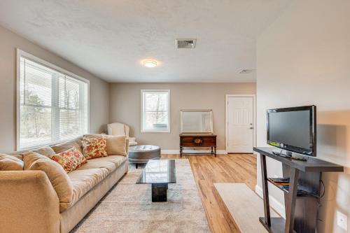Tamworth House | New Hampshire Abode w/Mountain Views, Near Skiing
