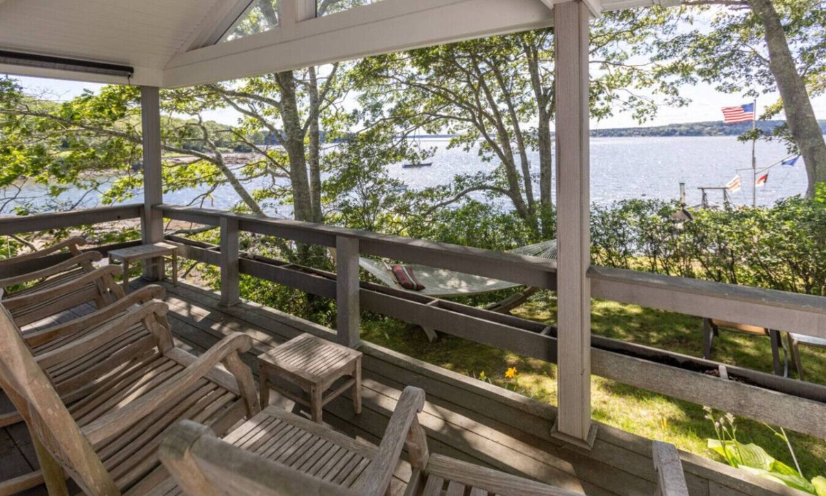 East Boothbay House | New! Peaceful waterfront retreat in East Boothbay overlooking Linekin Bay