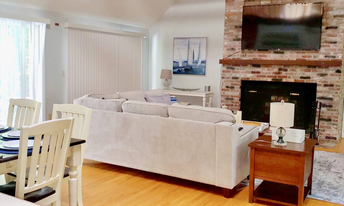 Mashpee House | New Seabury 3-bedroom house with Private Pool and Golf Course View