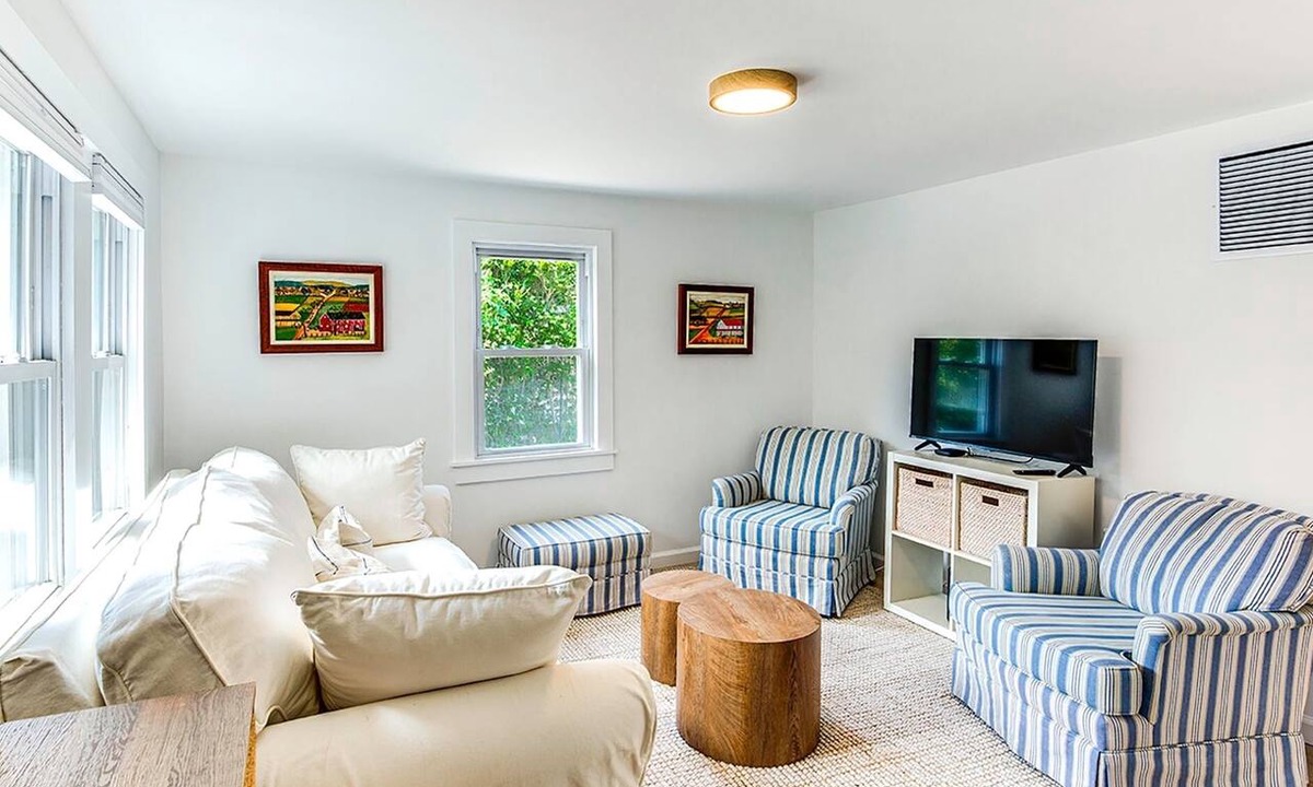 Bridgehampton Cottage | Newly renovated- 2-bedroom cottage 1 block from downtown Bridgehampton