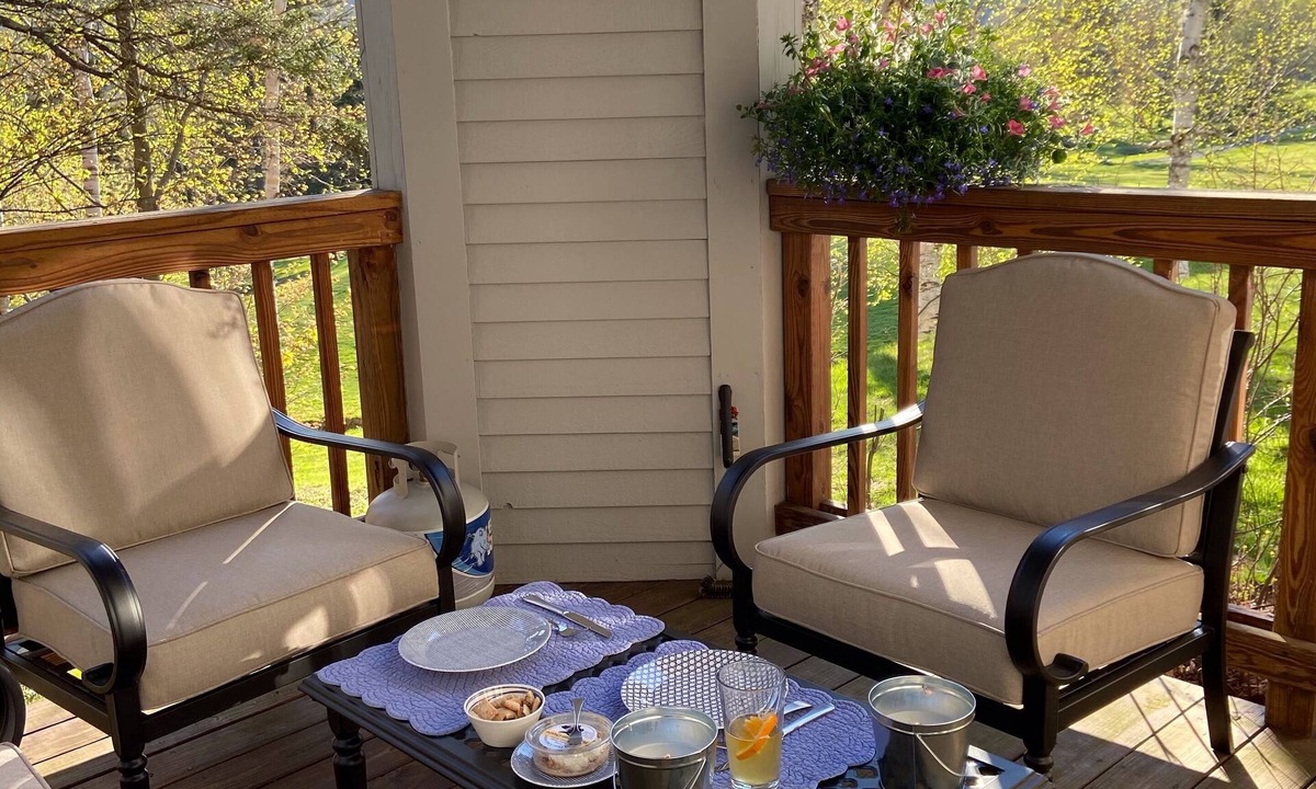 Wilmington Condo | Newly Renovated Condo on Haystack Golf Course, and 15 min. from Mt. Snow