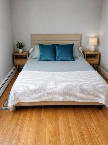 Beverly Apartment | Newly renovated Condo 1 mile from Salem