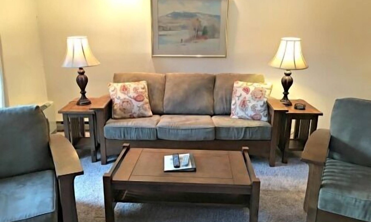 Bartlett Hotel | Nordic Village | Arlberg Two-Level Condo w/Jetted Tub