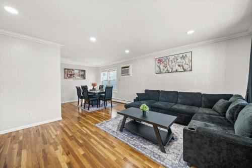 Constable Hook Apartment | NYC & MetLife Luxury 3 bedroom Home Free Parking