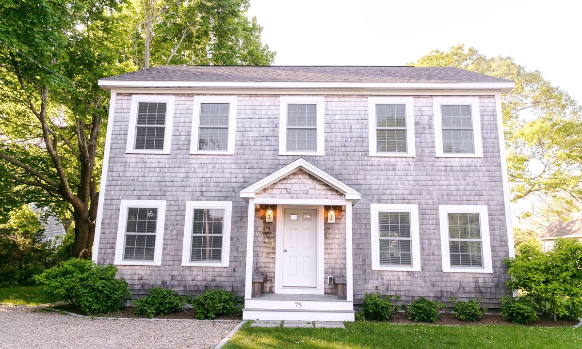 Oak Bluffs House | Oak Bluffs Retreat! Spacious Vineyard Home Near Beaches & Downtown