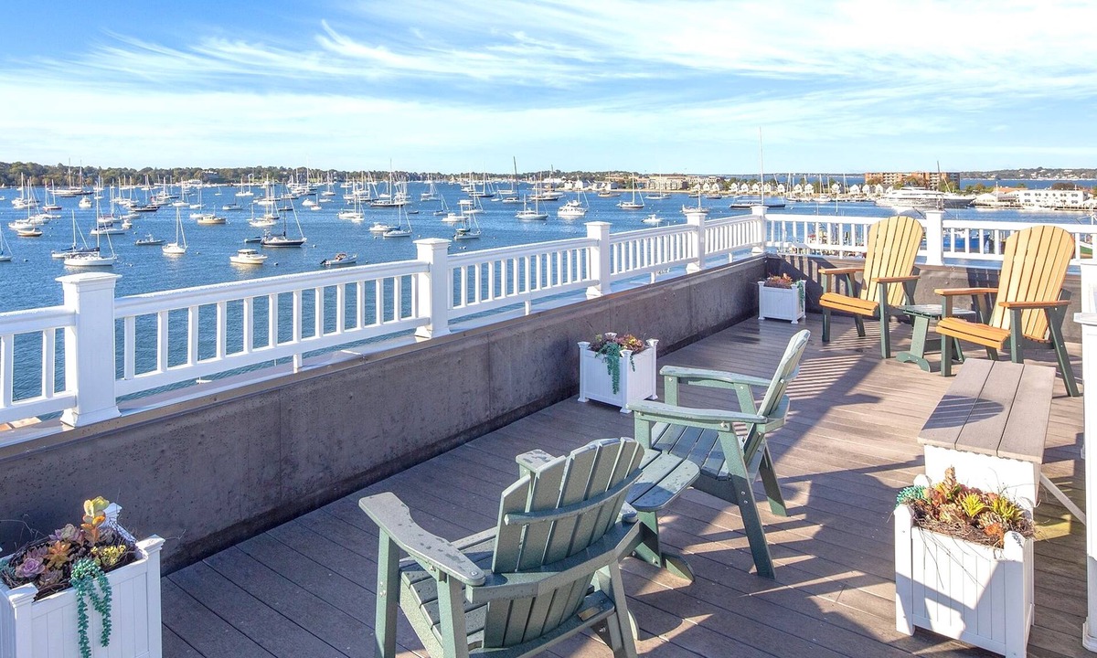The Point Condo | Ocean Front View! Wyndham Inn on Long Wharf Resort