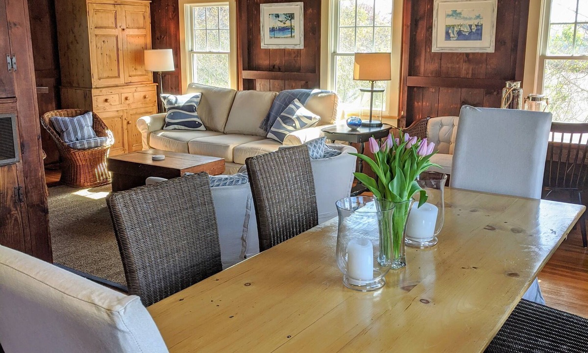 Chatham Cottage | Ocean & Marina Views From This Charming Cottage! Walk To Beach & Town.