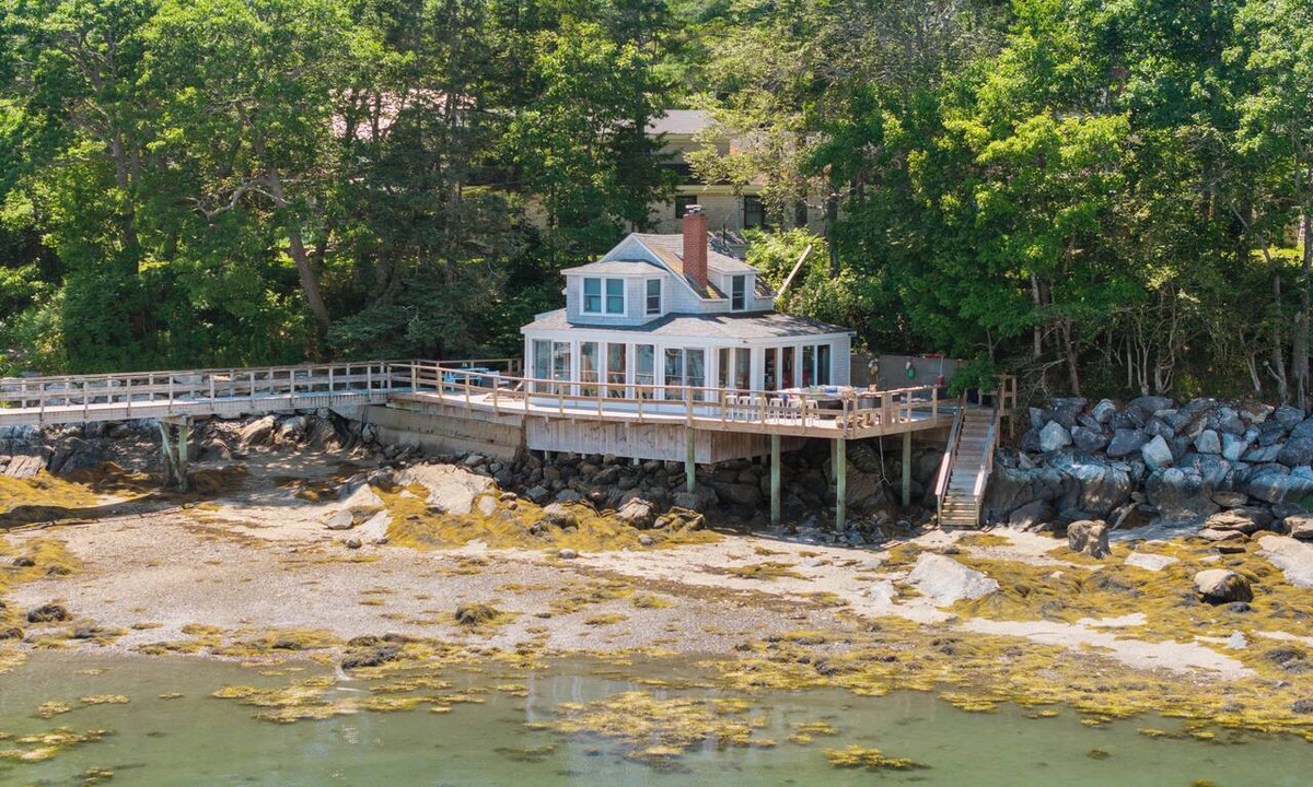 Yarmouth Cottage | Oceanfront Boathouse on Casco Bay