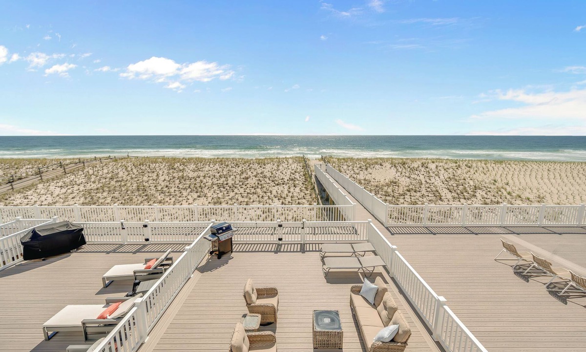 Ortley Beach House | Oceanfront - New 3-bedroom & Loft Suite - Townhome in Ortley Beach