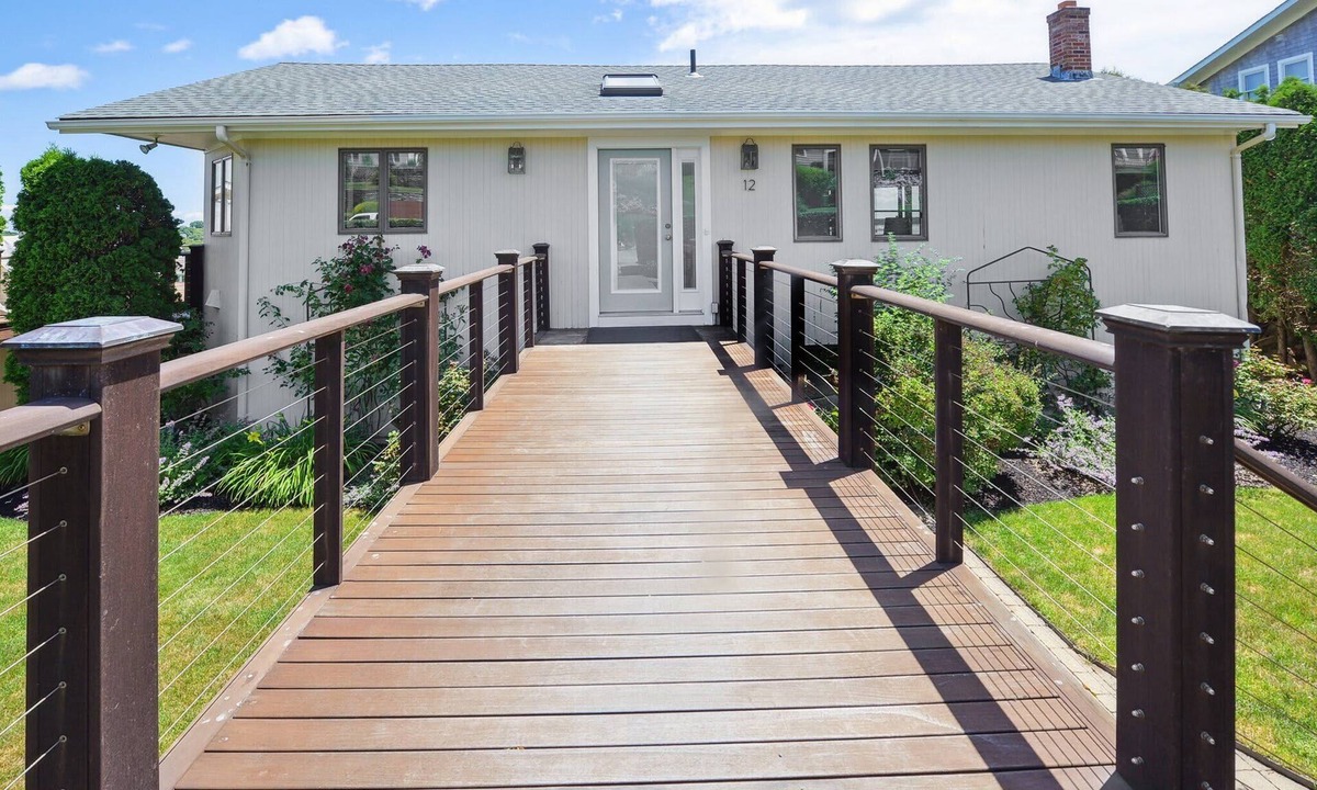 Bonnet Shores House | Oceans Edge Bliss
