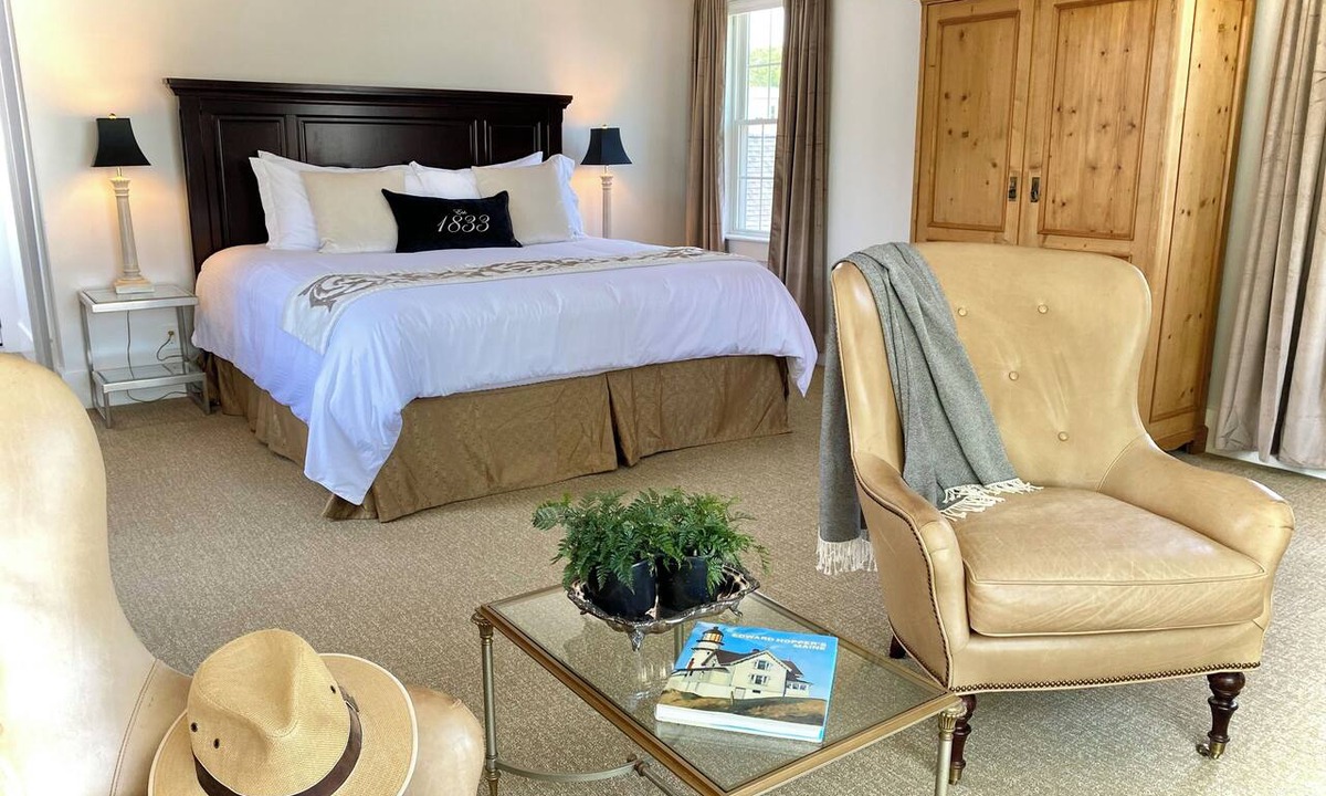 Ogunquit Hotel | Old Village Inn - King Room