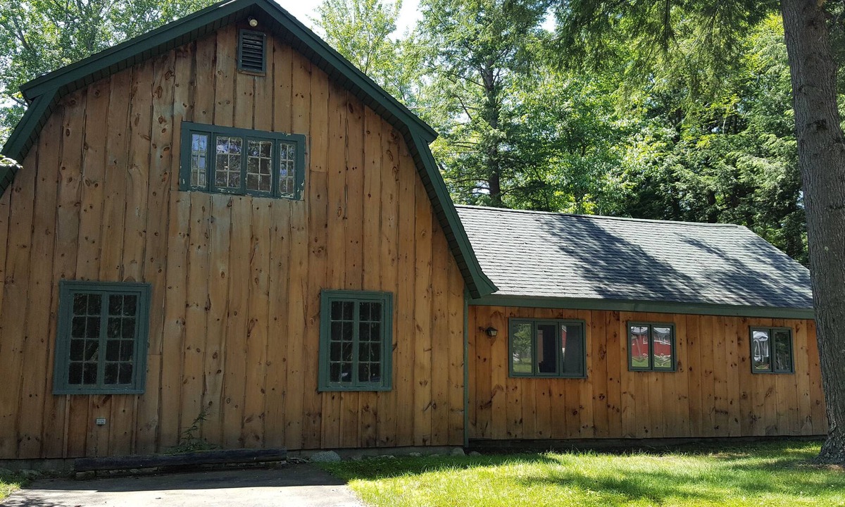 Moultonborough House | On Shannon Brook in Balmoral. Lake House w Dock & Access to Lake Winnipesaukee!
