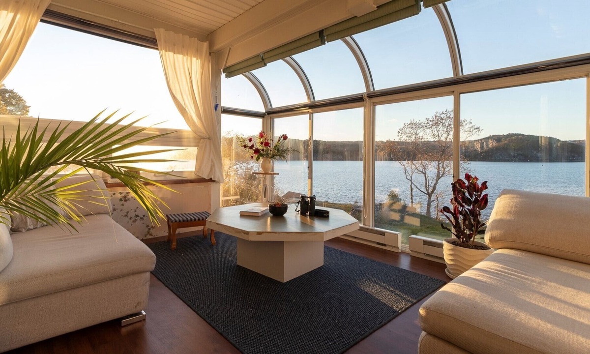 Wappingers Falls House | Once in a Lifetime Hudson River Views - 6 bedrooms, sleeps 12