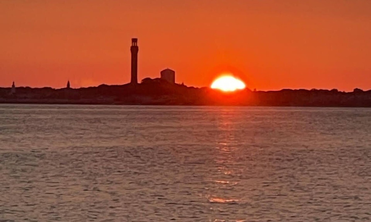 North Truro Condo | Only a few weeks left this summer! Book now!