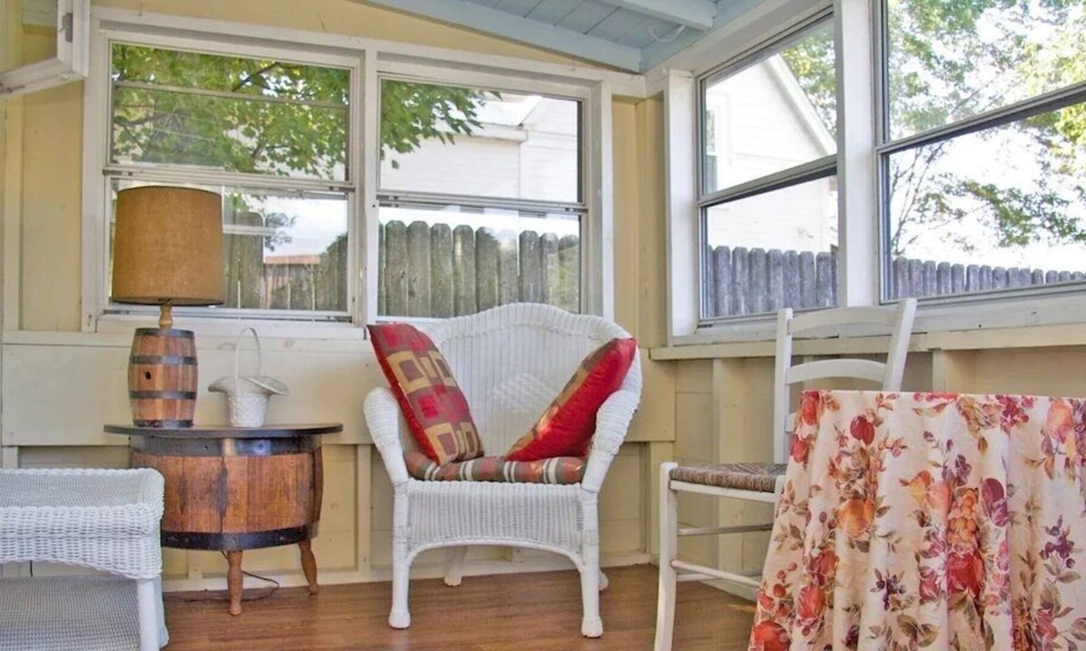 Gilford Cottage | Papoose Cottage at The Inn at Smith Cove