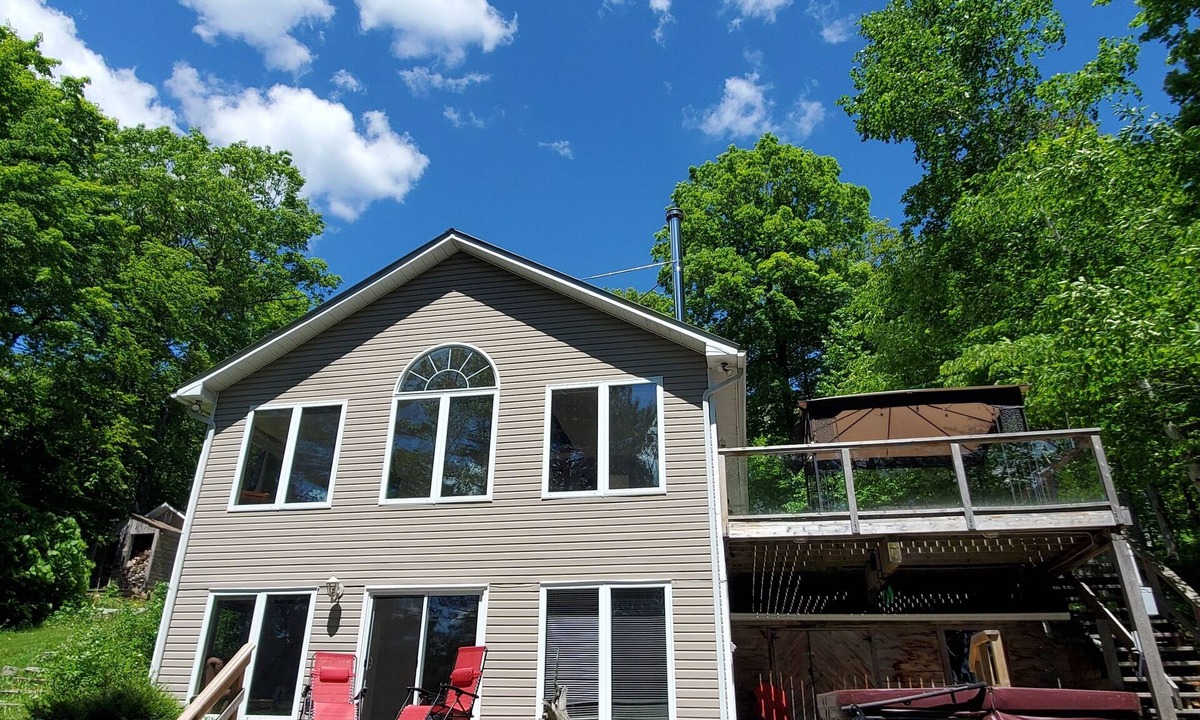 Lanark Highlands Cottage | Patterson Lake - Lakeview Cottage - Waterfront!