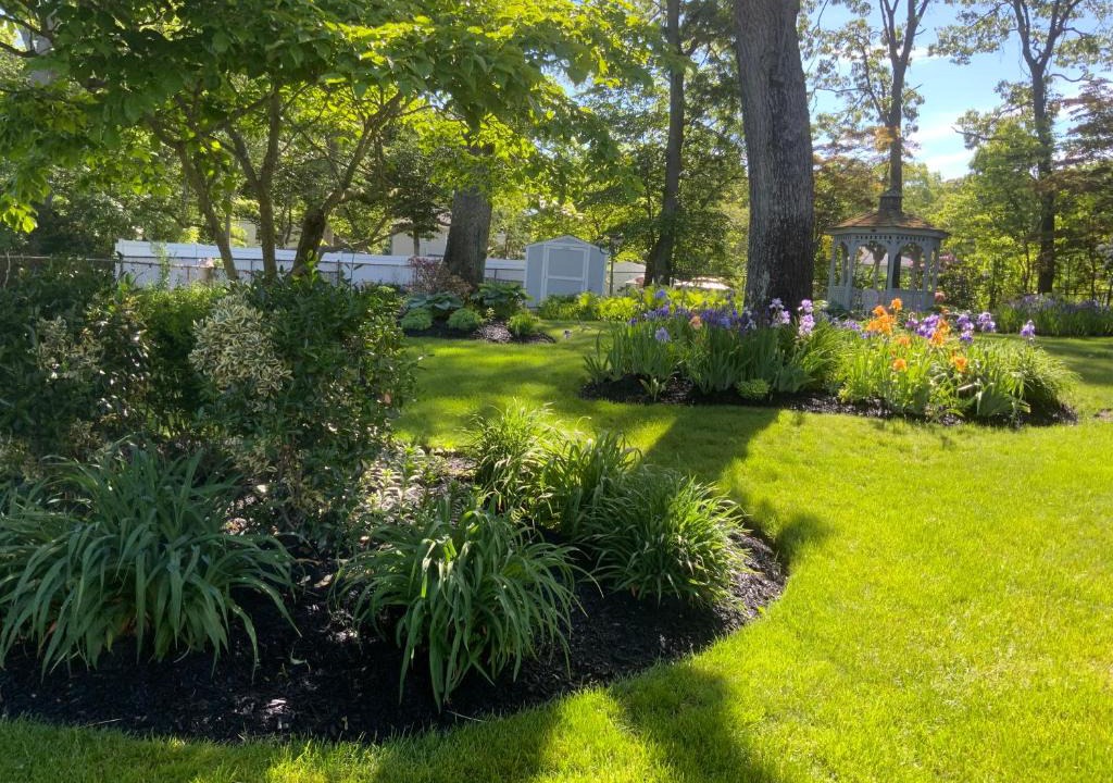 Coram Apartment | Peaceful 3BR Garden Cottage - Long Island Escape
