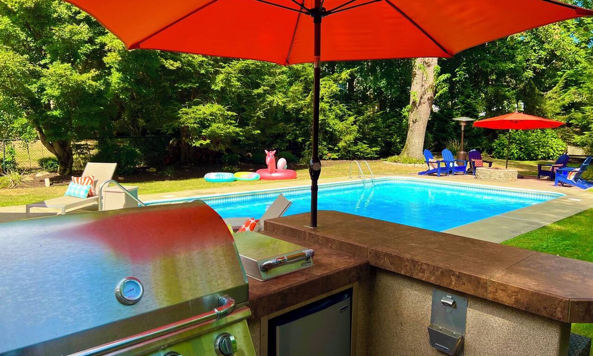Fairfield House | Peaceful 4BR/2.5BA Refuge Near University, Downtown, & Beach